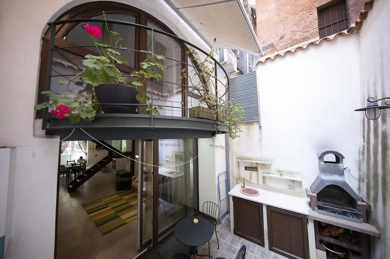Holiday home Casa Nutrizione Apartment Catania Italy